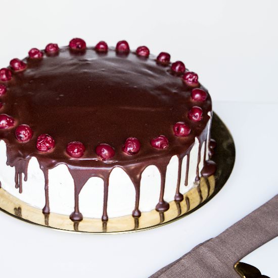 Drunken Cherry Cake - Recipe photo by momsdish