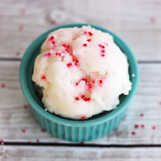 Peppermint Snow Cream - Recipe photo by SweetTMakes3