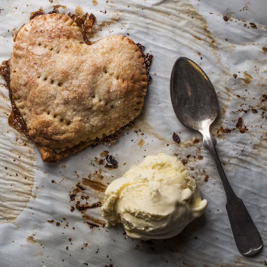 Cheddar Apple Hand Pies - Recipe photo by fforfood