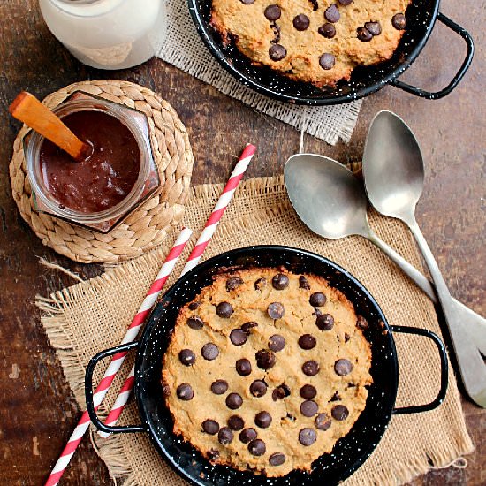 Skinny chocolate chip pizookie - Recipe photo by honeyandfigs
