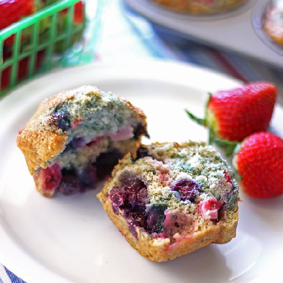 Very Berry Muffins - Recipe photo by itbakesmehappy
