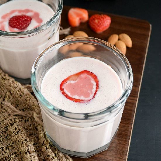 Strawberry Milkshake - Recipe photo by Sangeetha