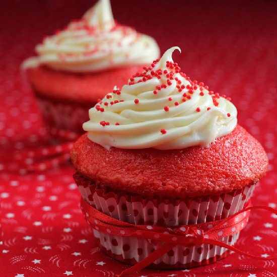 Red Velvet Cupcakes - Recipe photo by the picky eater