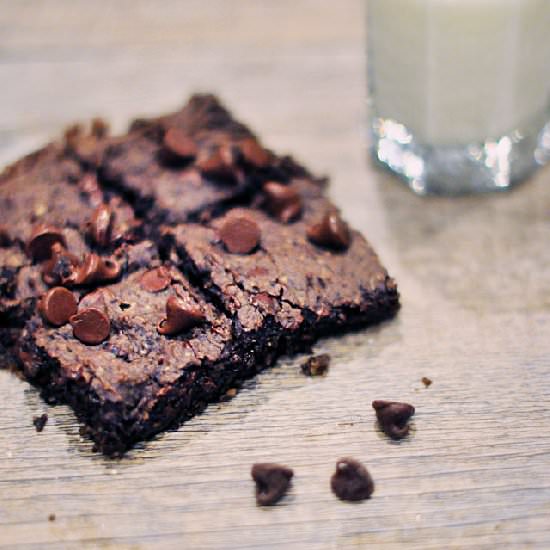 Healthy Black Bean Brownies - Recipe photo by loveMaegan