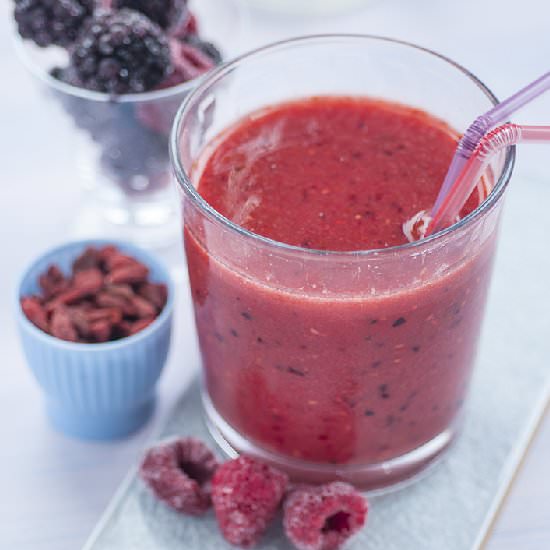 Health boosting smoothie - Recipe photo by supergoldenbakes