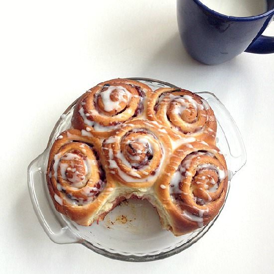 Strawberry Cream Cheese Rolls - Recipe photo by vimithaa