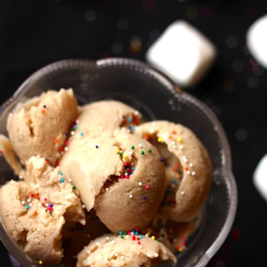 Coca-Cola Marshmallow Ice Cream - Recipe photo by thedandylife