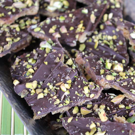 Dk Choc Pistachio Saltine Toffee - Recipe photo by TheSpiffyCookie
