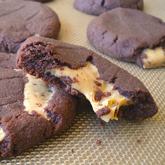 Chocolate Cookies Stuffed w/ Dulce - Recipe photo by What Robin Baked Today