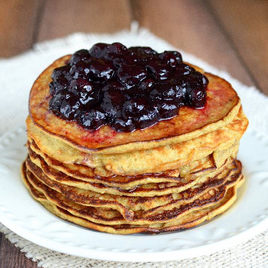 Skinny Banana Oatmeal Pancakes - Recipe photo by BruCrewLife
