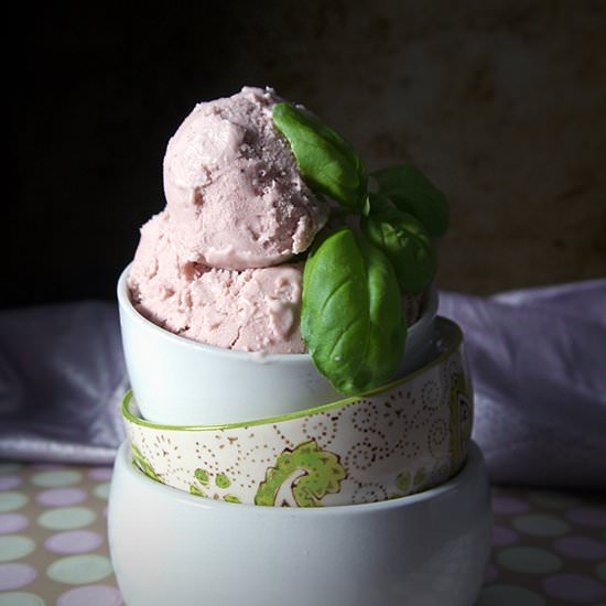 Balsamic Strawberry Basil Ice Cream - Recipe photo by Audrey @ Unconventional Baker