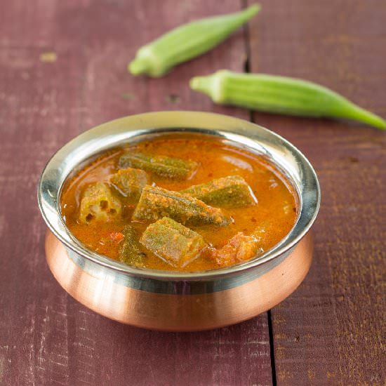 Okra Kuzhambu (Gravy) - Recipe photo by cooksjoy
