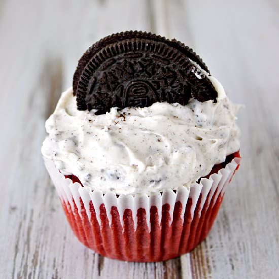 Red Velvet Cupcakes - Recipe photo by Love Bakes Good Cakes