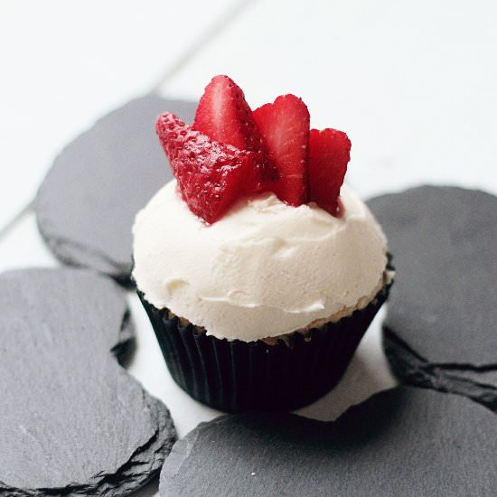 Vegan Vanilla Cupcakes - Recipe photo by Bailey Ana Cakes