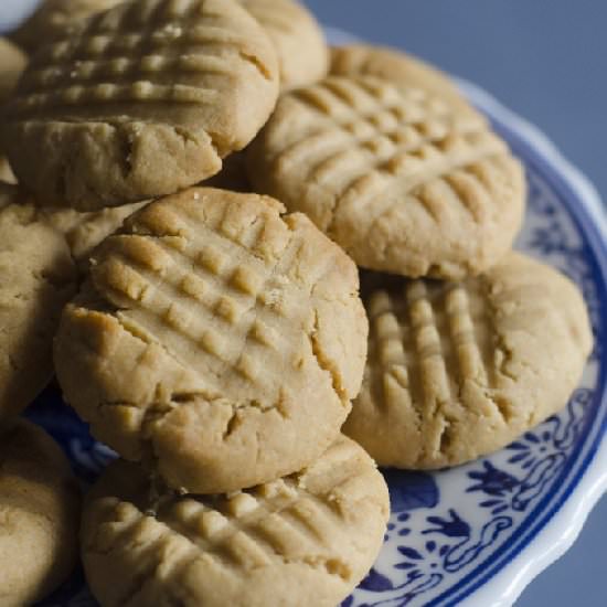Peanut Butter Cookies - Recipe photo by AnecdotesAppleCores