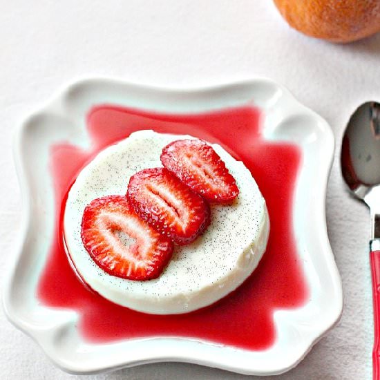 Greek Yoghurt Panacotta - Recipe photo by Soni