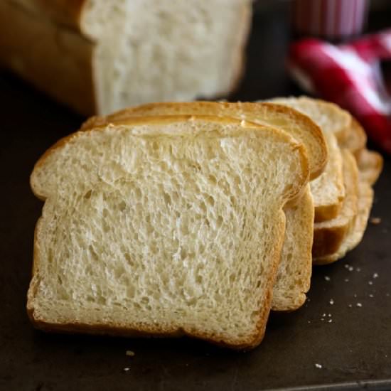Super Soft Asian Milk Bread - Recipe photo by Yi