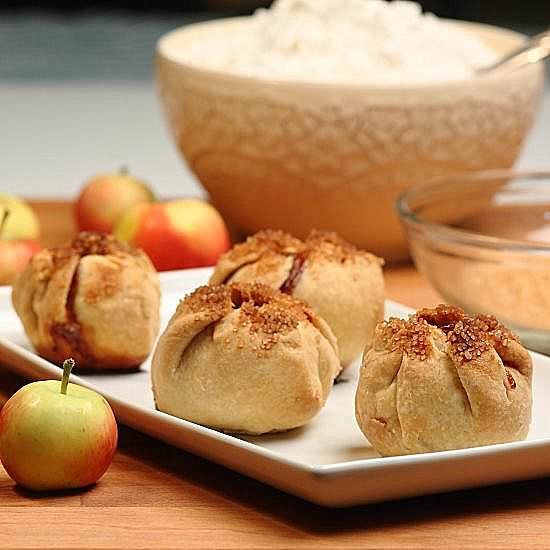 Crimson Gold Mini Apple Pie Bites - Recipe photo by Barbaracooks