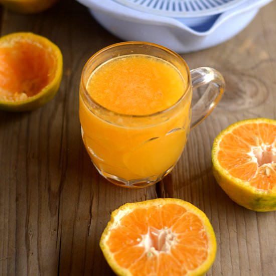 Fresh Orange Juice - Recipe photo by Padhuskitchen