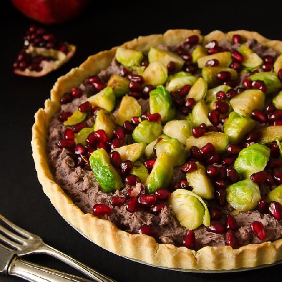 Tart with Red Beans and Pomegranate - Recipe photo by jo.
