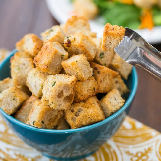 Easy Crunchy Garlic Croutons - Recipe photo by NatashasKitchen.com