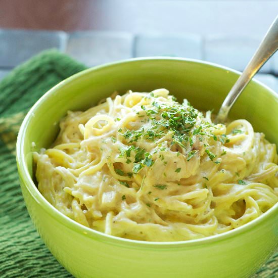 Crockpot Creamy Chicken Spaghetti - Recipe photo by slowcookergourmet