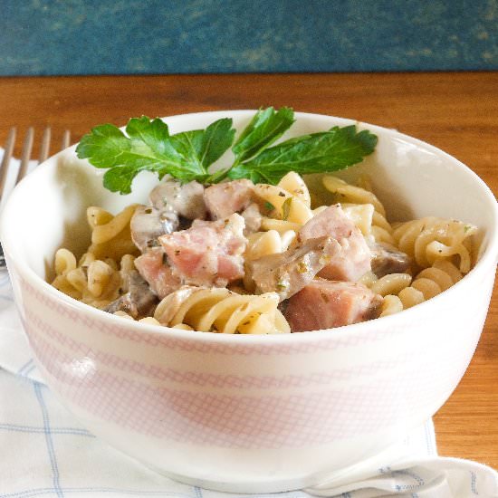 Creamy Mushroom and Ham Pasta - Recipe photo by an italian in my kitchen