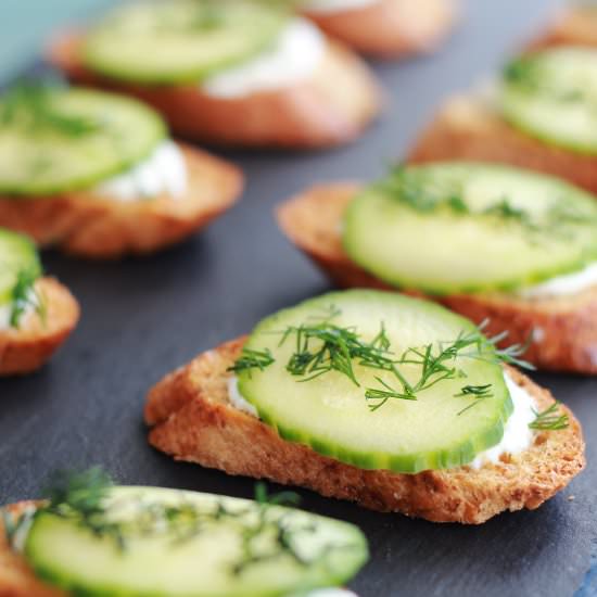 Homemade Ricotta Crostini - Recipe photo by PrettyLittleDetails