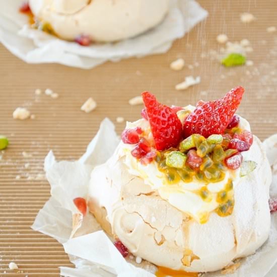 Mini Pavlovas with Passion Fruit - Recipe photo by bazyliaczywanilia