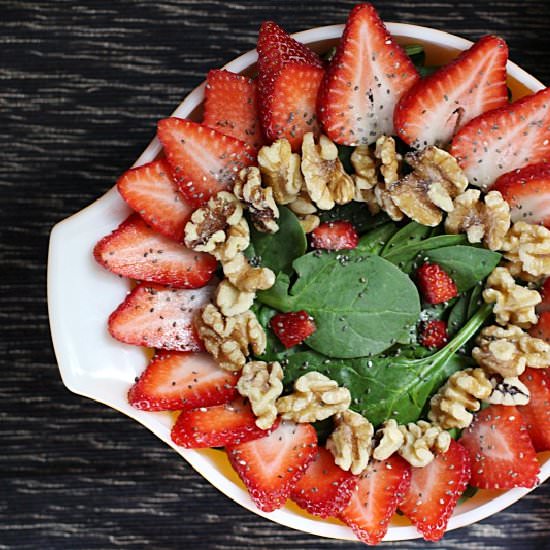 Strawberry Spinach Salad - Recipe photo by MommyMoment
