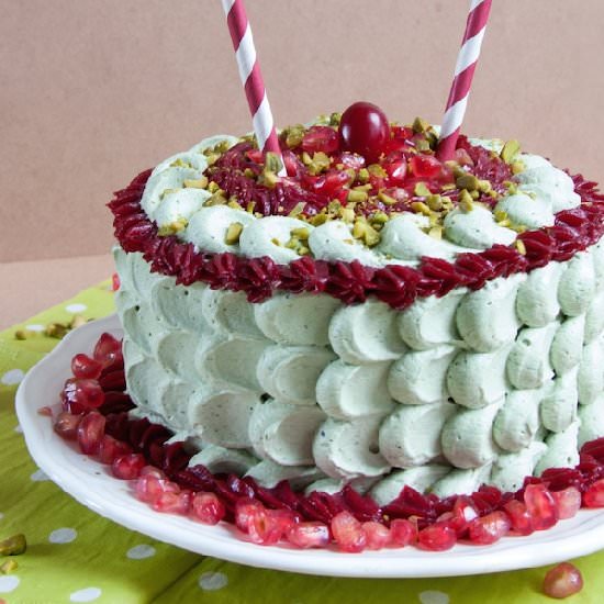 Pistachio Cranberry Cake - Recipe photo by butterchantilly