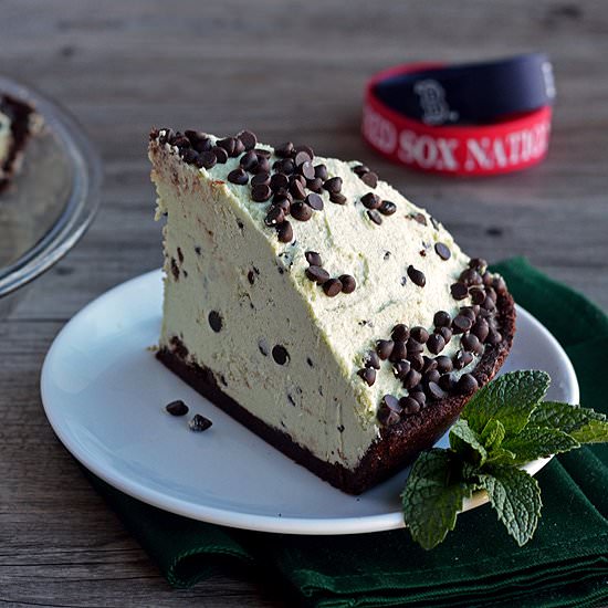 Green Monstah – Mint Choco Chip Pie - Recipe photo by Paleo Fondue