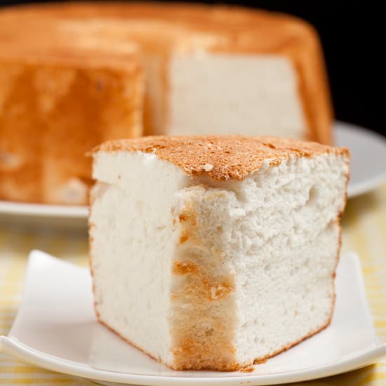 Angel Food Cake - Recipe photo by chewoutloud