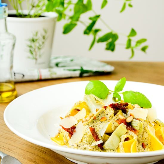 Pasta with Pesto Sauce - Recipe photo by bazyliaczywanilia