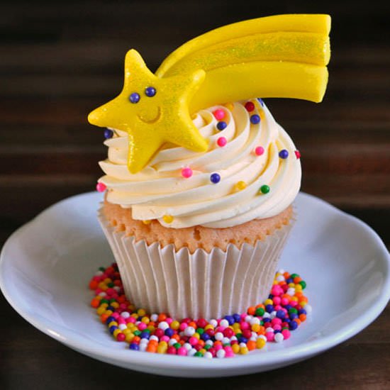 Shooting Star Cupcakes - Recipe photo by JuniperCakery