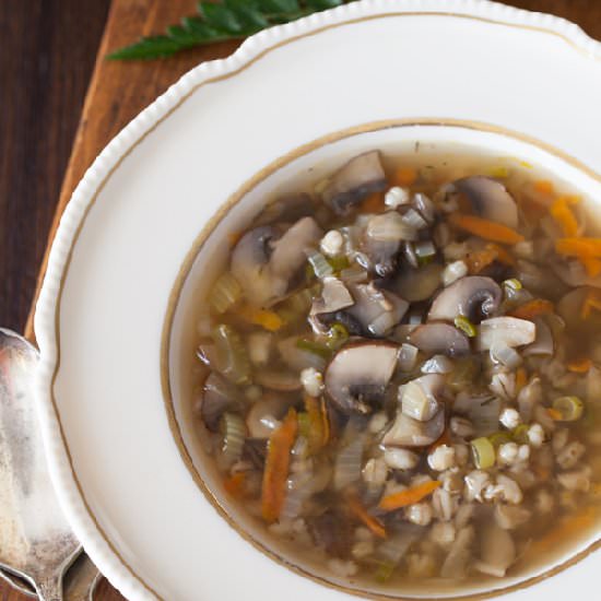 Mushroom Barley Soup - Recipe photo by cooking melangery