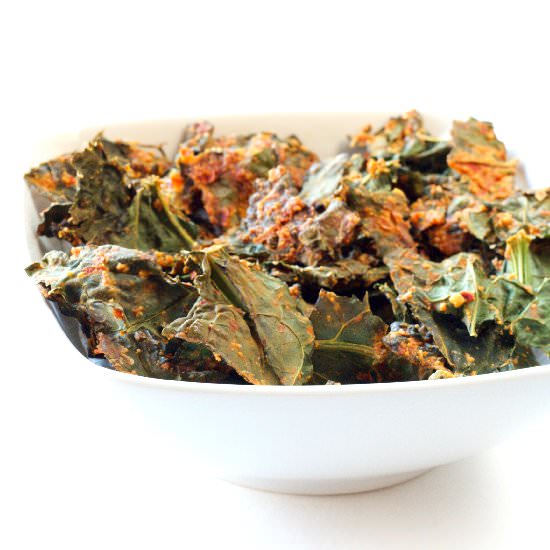 Cheesy Nacho Vegan Kale Chips - Recipe photo by proshapefitness