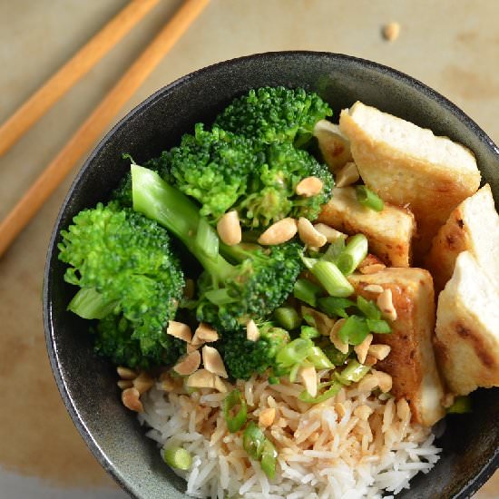 Crispy Tofu with Thai Peanut Sauce - Recipe photo by coffeeandquinoa