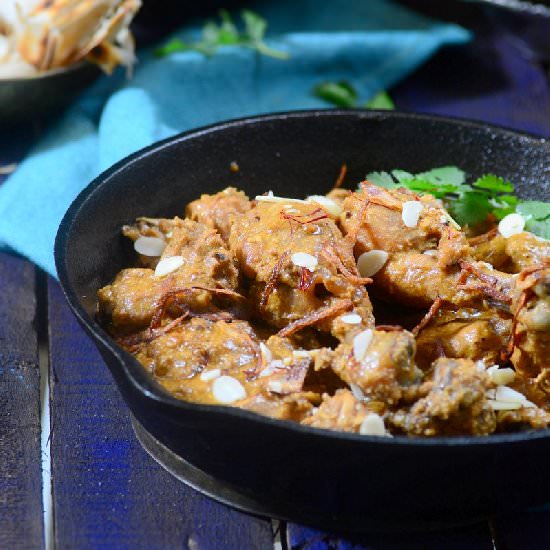 Chicken in almond gravy - Recipe photo by Whiskaffair