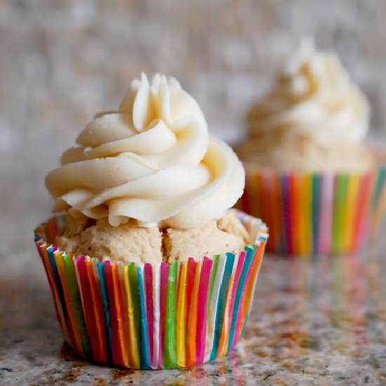 Bailey's Irish cream cupcakes - Recipe photo by evabakes