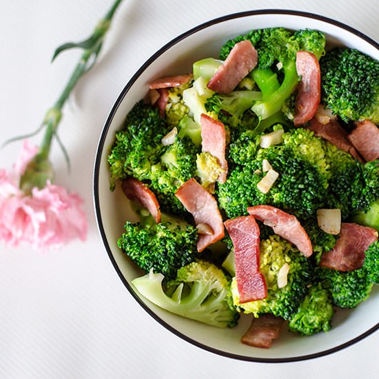 Broccoli Bacon Stir-Fry - Recipe photo by omnivorescookbook