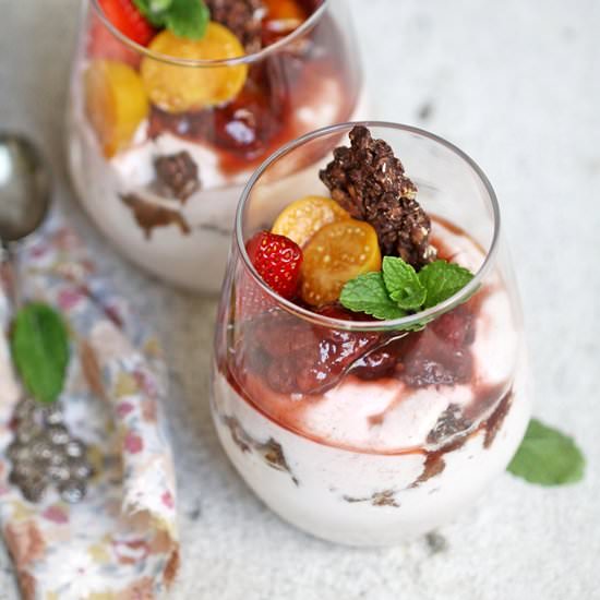 Strawberry & Gooseberry Quark - Recipe photo by vindee