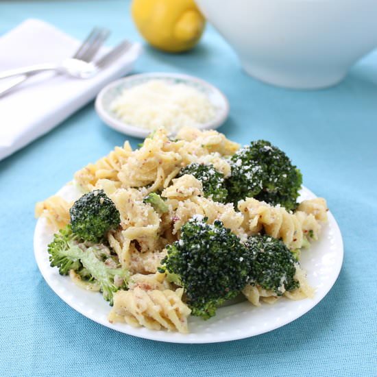 Broccoli Pasta Salad & Almond Pesto - Recipe photo by steworastory