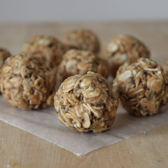 Peanut Butter Granola Bites - Recipe photo by 360familynutrition