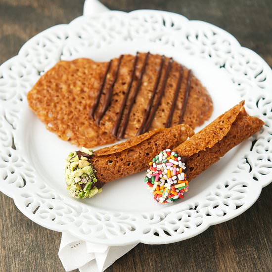 Almond Lace Cookies - Recipe photo by kaweah