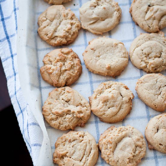 Peanut Butter Sandies - Recipe photo by Butteredup