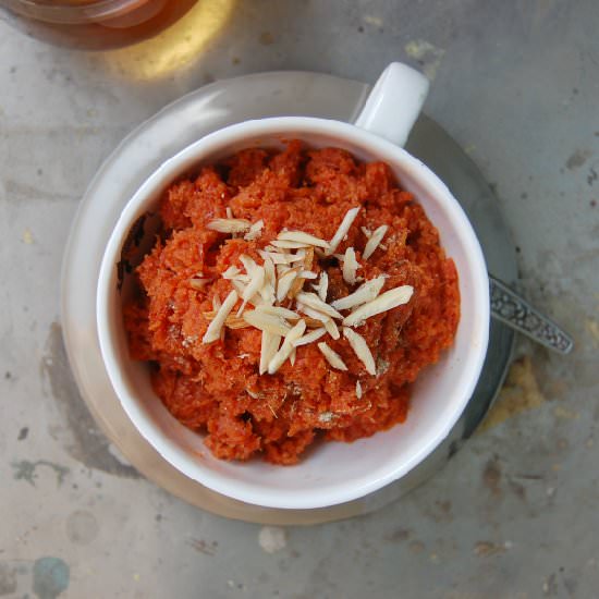 Low Fat Gajar Halwa (Carrot Halwa) - Recipe photo by naivecookcooks