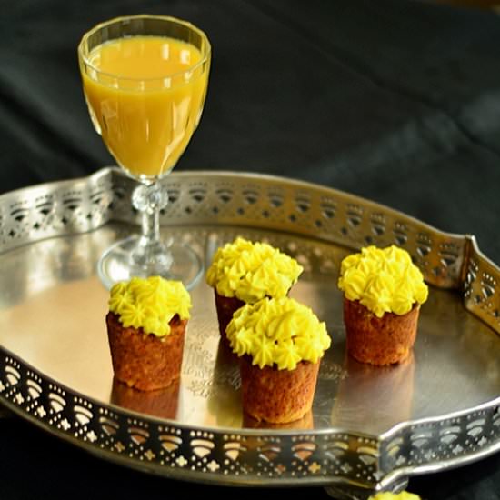 Carrot Oat Cupcakes - Recipe photo by olgalina