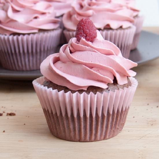 Raspberry Brownies Cupcakes - Recipe photo by butterchantilly