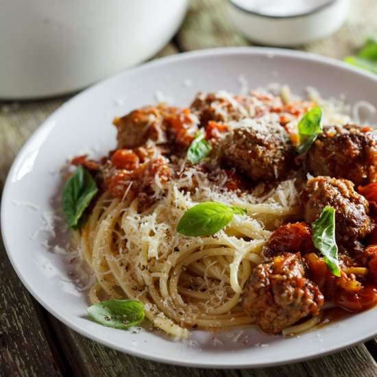 Meatballs in rich tomato sauce - Recipe photo by Simply Delicious